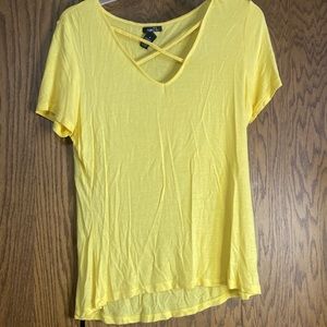yellow rue 21 t shirt size medium